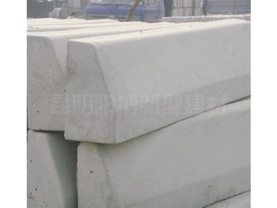 昆明混凝土路沿石表面處理方法有哪些？